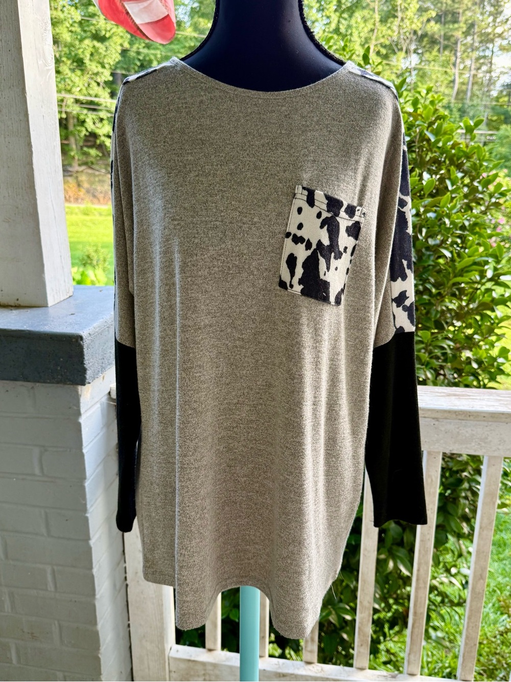 7th Ray Gray Tunic with Black & Cow-Print‎ Pocket